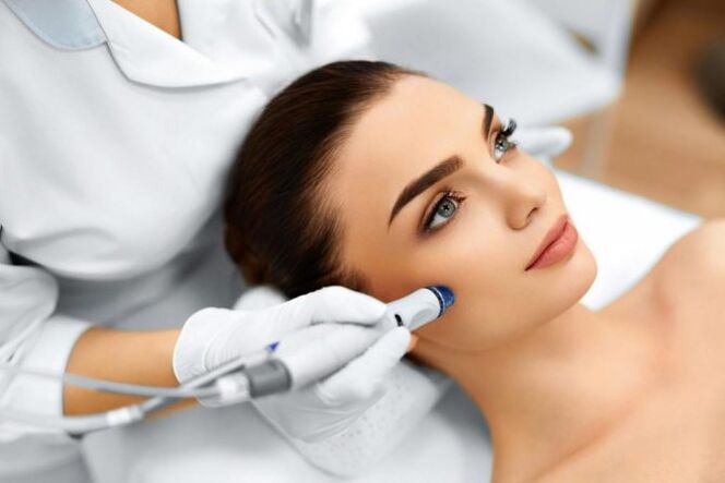 The apparatus consists of the rejuvenation of the face